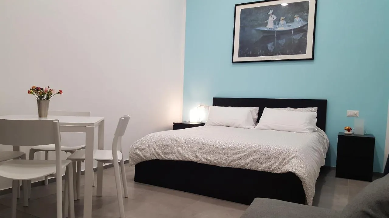 Alyssa House Bed & Breakfast Naples Italy