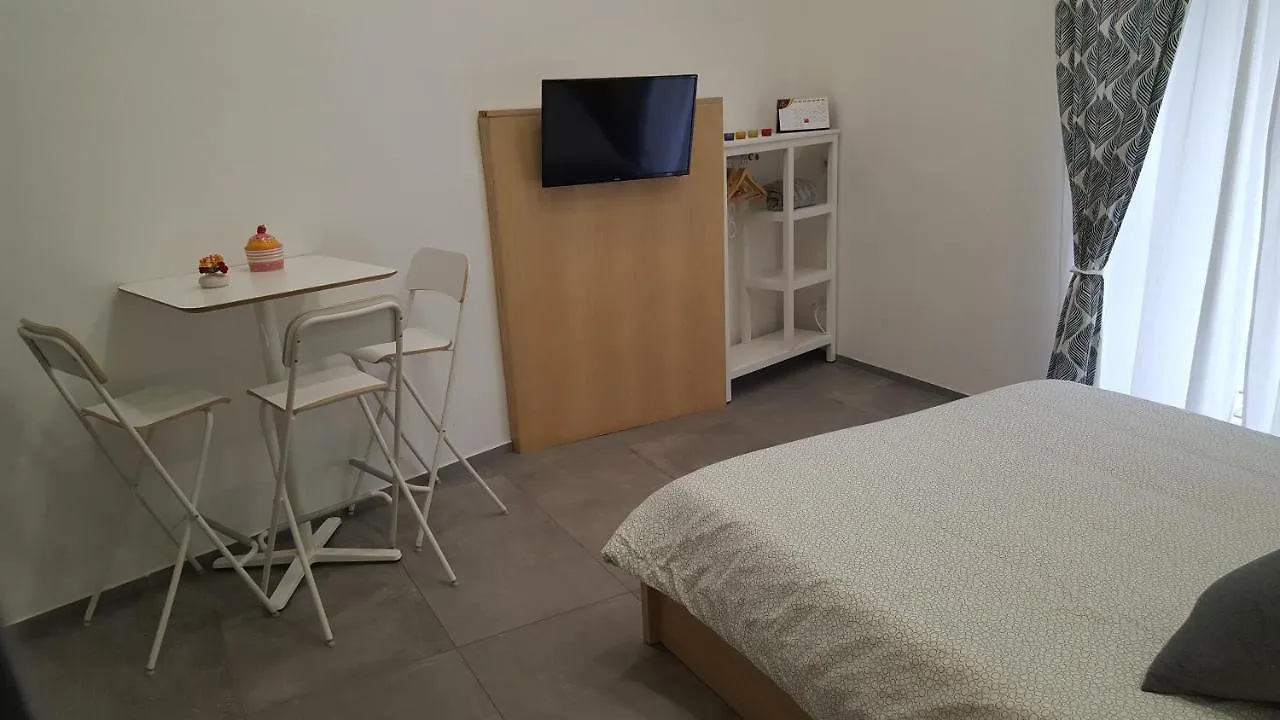 Bed and Breakfast Alyssa House Neapol 0*,  Włochy